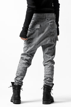 画像をギャラリービューアに読み込む, DEFORMATER.® "SPLASH" SLIM FIT JEANS WITH FLAP DETAIL / VERTICAL DENIM (ASPHALT)