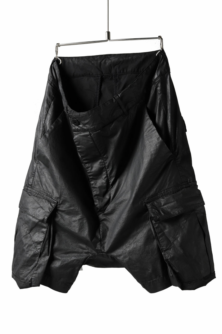 画像をギャラリービューアに読み込む, 11 BY BORIS BIDJAN SABERI CARGO POCKET SHORTS "P20-F1482" (STRETCH COTTON / BLACK COATED)