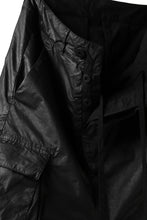 画像をギャラリービューアに読み込む, 11 BY BORIS BIDJAN SABERI CARGO POCKET SHORTS "P20-F1482" (STRETCH COTTON / BLACK COATED)