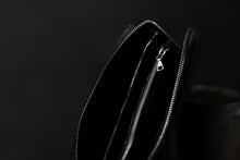Load image into Gallery viewer, ISAMU KATAYAMA BACKLASH exclusive ROUND FASTNER WALLET / DOUBLE-SHOULDER OBJECT DYED (BLACK)