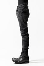 画像をギャラリービューアに読み込む, thomkrom OVER LOCKED SKINNY TROUSERS /  HYPER STRETCH DENIM (BLACK)