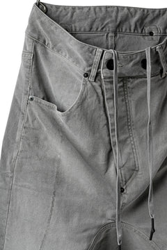 画像をギャラリービューアに読み込む, 11 BY BORIS BIDJAN SABERI LOW-DROPPED CROTCH BAGGY PANT "P4C-F-1481" (STRETCH DENIM / ICE GREY)