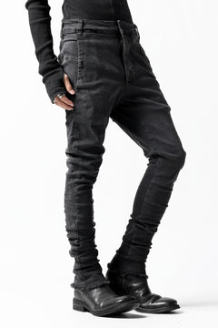 画像をギャラリービューアに読み込む, thomkrom OVER LOCKED SKINNY TROUSERS /  HYPER STRETCH DENIM (DARK GREY)