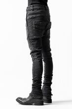 画像をギャラリービューアに読み込む, thomkrom OVER LOCKED SKINNY TROUSERS /  HYPER STRETCH DENIM (DARK GREY)