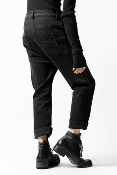 画像をギャラリービューアに読み込む, thomkrom OVER LOCK SLIM CROPPED PANTS / DAMAGE STRETCH DENIM (BLACK)