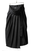 画像をギャラリービューアに読み込む, KLASICA CIGAR WRAP PLEATS SKIRT / SERGE WOOL&RAMIE (IRON)