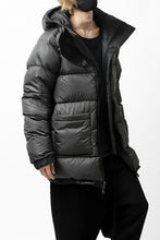 Load image into Gallery viewer, ISAMU KATAYAMA BACKLASH xx NANGA REVERSIBLE MOUNTAIN BELAY COAT / KANGAROO + NYLON x POLISH WHITE GOOSE (BLACK x GREY)