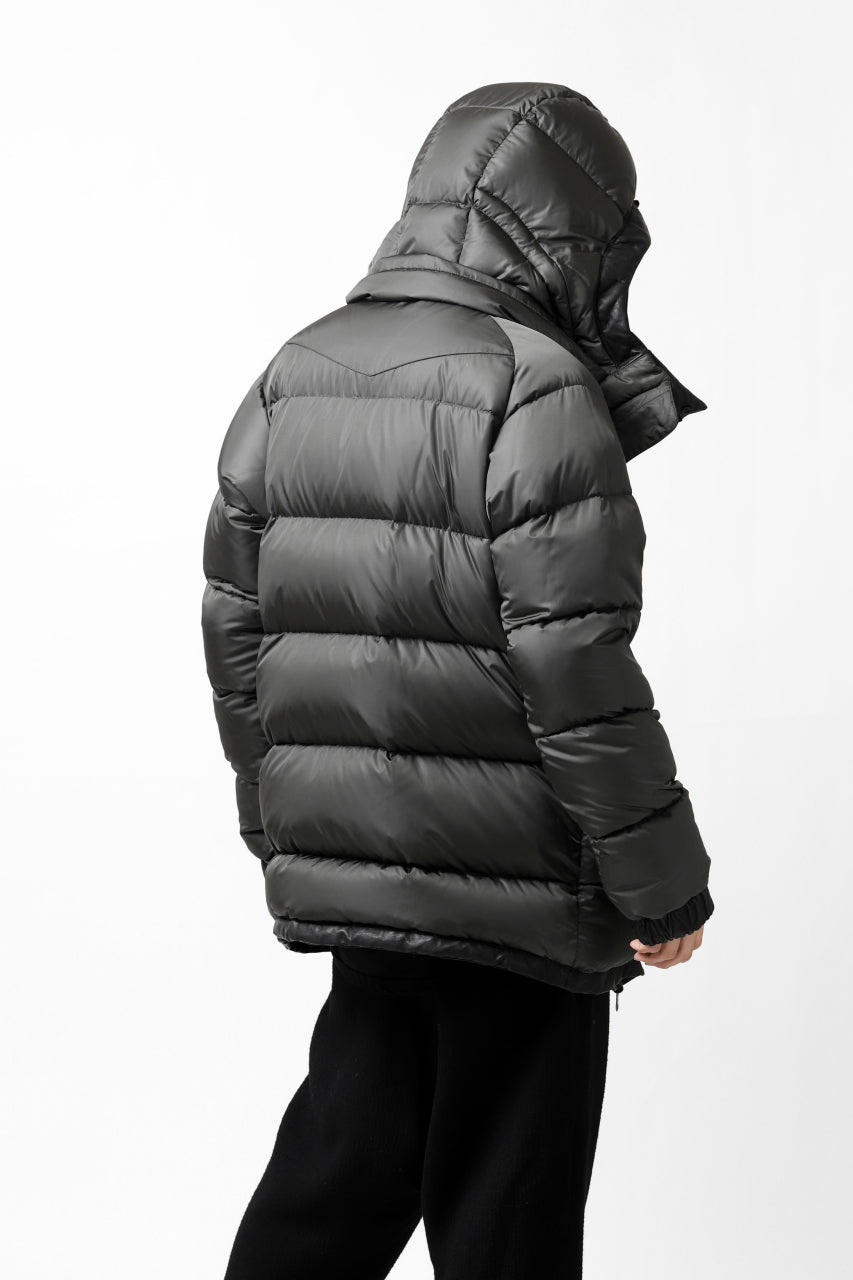 Load image into Gallery viewer, ISAMU KATAYAMA BACKLASH xx NANGA REVERSIBLE MOUNTAIN BELAY COAT / KANGAROO + NYLON x POLISH WHITE GOOSE (BLACK x GREY)