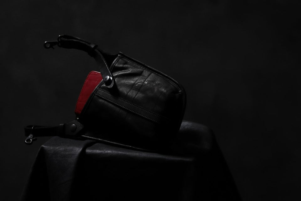 Load image into Gallery viewer, ISAMU KATAYAMA BACKLASH WAIST HANG BAG / DOUBLE-SHOULDER OBJECT DYED (BLACK)