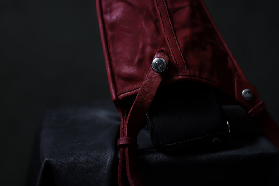 Load image into Gallery viewer, ISAMU KATAYAMA BACKLASH WAIST HANG BAG / DOUBLE-SHOULDER OBJECT DYED (RED)