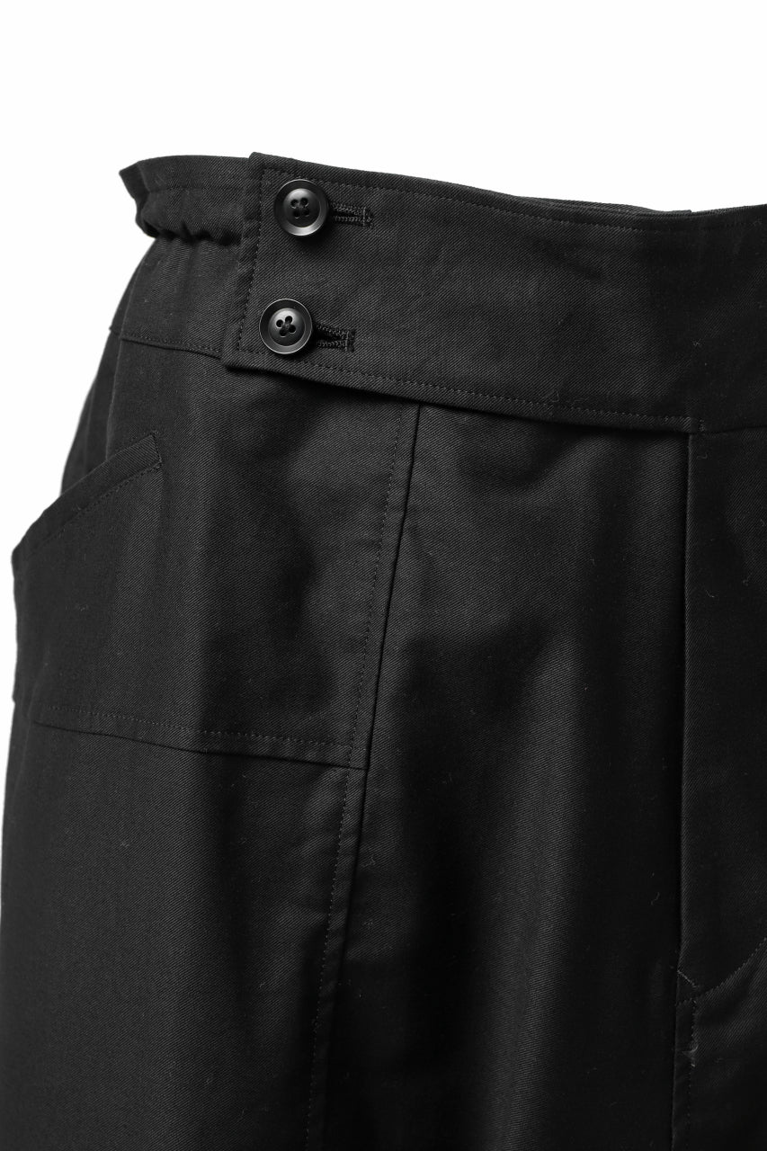 Load image into Gallery viewer, Y's BANG ON! No.150 SAROUEL HALF PANTS / CO TWILL + LI (BLACK)