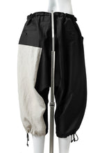 Load image into Gallery viewer, Y's BANG ON! No.150 SAROUEL HALF PANTS / CO TWILL + LI (BLACK)