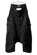 画像をギャラリービューアに読み込む, SOSNOVSKA SQUEEZED STRIPE PANTS (BLACK)