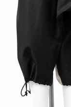 Load image into Gallery viewer, Y's BANG ON! No.150 SAROUEL HALF PANTS / CO TWILL + LI (BLACK)