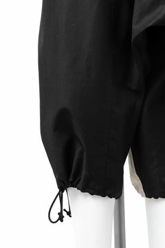 Load image into Gallery viewer, Y's BANG ON! No.150 SAROUEL HALF PANTS / CO TWILL + LI (BLACK)