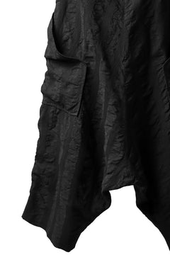 画像をギャラリービューアに読み込む, SOSNOVSKA SQUEEZED STRIPE PANTS (BLACK)