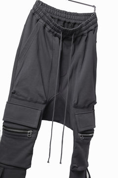 画像をギャラリービューアに読み込む, A.F ARTEFACT FLAP ZIP SARROUEL SKINNY PANTS / COTTON SWEAT (GREY)