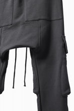 画像をギャラリービューアに読み込む, A.F ARTEFACT FLAP ZIP SARROUEL SKINNY PANTS / COTTON SWEAT (GREY)