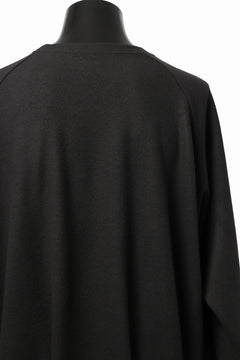 画像をギャラリービューアに読み込む, COLINA TUCK SWEAT TOP / SUPER 140s WASHABLE WOOL (EBONY)