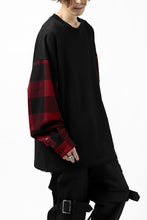 Load image into Gallery viewer, mastermind JAPAN COMBI PULLOVER TOPS / CHECK SHIRT SLEEVE (BLACK x RED)