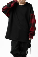 Load image into Gallery viewer, mastermind JAPAN COMBI PULLOVER TOPS / CHECK SHIRT SLEEVE (BLACK x RED)