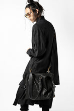 画像をギャラリービューアに読み込む, ierib exclusive 2way Doctors Bag with Strap Belt / FVT Oiled Horse (BLACK)