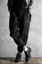 画像をギャラリービューアに読み込む, CHANGES VINTAGE REMAKE MILITARY CARGO TAPERED PANTS / WOODLAND CAMO (CHARCOAL DYED #A)