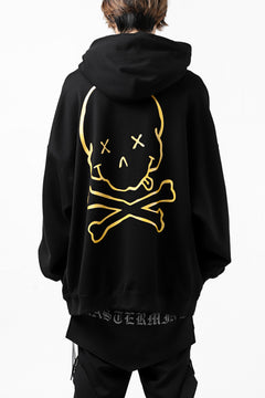 Load image into Gallery viewer, mastermind JAPAN SWEAT HOODIE / GLITTER LOGO & SKULL (BLACK)