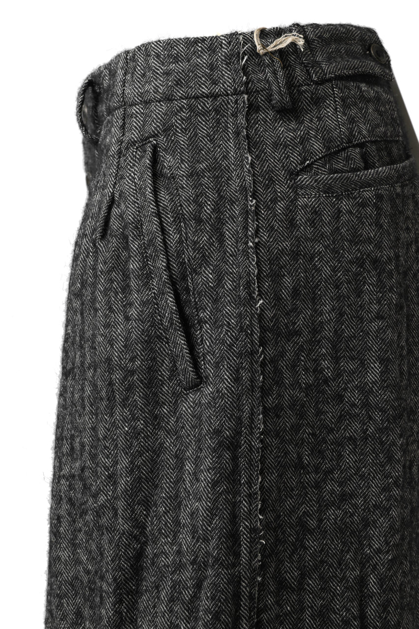 画像をギャラリービューアに読み込む, YUTA MATSUOKA buggy trousers / wool linen herringbone (charcoal grey)