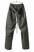 Load image into Gallery viewer, KLASICA GARNER EXTRA WIDE STRING TROUSERS / HIGH DENSITY MATT TWILL (OLIVE)