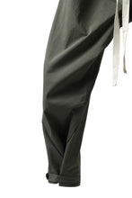 Load image into Gallery viewer, KLASICA GARNER EXTRA WIDE STRING TROUSERS / HIGH DENSITY MATT TWILL (OLIVE)