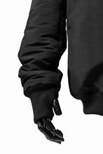 画像をギャラリービューアに読み込む, 11 BY BORIS BIDJAN SABERI MA-1 PADDED JACKET / PRIMALOFT® 200GR "J3-F-1323" (BLACK)