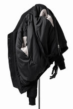 画像をギャラリービューアに読み込む, 11 BY BORIS BIDJAN SABERI MA-1 PADDED JACKET / PRIMALOFT® 200GR "J3-F-1323" (BLACK)