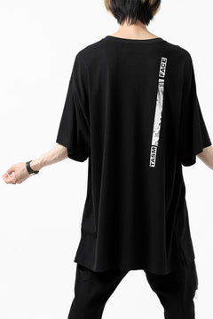 画像をギャラリービューアに読み込む, FACETASM BARCODE PRINT TEE (BLACK)