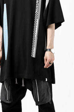 画像をギャラリービューアに読み込む, FACETASM BARCODE PRINT TEE (BLACK)