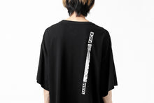 画像をギャラリービューアに読み込む, FACETASM BARCODE PRINT TEE (BLACK)