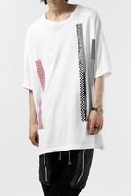 画像をギャラリービューアに読み込む, FACETASM BARCODE PRINT TEE (WHITE)
