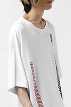 画像をギャラリービューアに読み込む, FACETASM BARCODE PRINT TEE (WHITE)