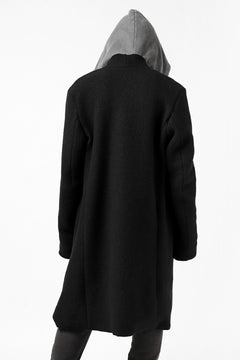Load image into Gallery viewer, daub RAW EDGE COAT / VIRGIN WOOL (BLACK)