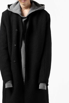 Load image into Gallery viewer, daub RAW EDGE COAT / VIRGIN WOOL (BLACK)