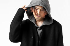 Load image into Gallery viewer, daub RAW EDGE COAT / VIRGIN WOOL (BLACK)