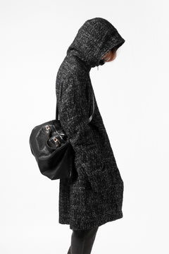 Load image into Gallery viewer, daub HOODED LONG ZIP COAT / MERANGE KNITTED (BLACK)