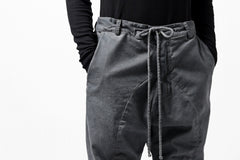 Load image into Gallery viewer, daub DYEING EASY TROUSER PANTS / STRETCH TWILL COTTON (GREY)
