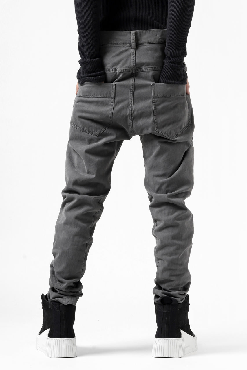 Load image into Gallery viewer, daub ERGONOMIC SEAM SLIM PANTS / STRETCH COTTON (GREY)