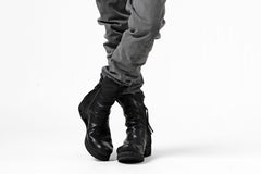 Load image into Gallery viewer, daub ERGONOMIC SEAM SLIM PANTS / STRETCH COTTON (GREY)