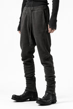 Load image into Gallery viewer, daub SWEAT SLIM JOGGER PANTS / COLD DYED JERSEY (DARK GREY)