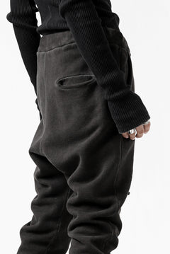 Load image into Gallery viewer, daub SWEAT SLIM JOGGER PANTS / COLD DYED JERSEY (DARK GREY)