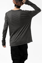 Load image into Gallery viewer, daub CHEST POCKET LONG SLEEVE CUT SEWN / COLD DYED JERSEY (DARK GREY)