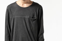 Load image into Gallery viewer, daub CHEST POCKET LONG SLEEVE CUT SEWN / COLD DYED JERSEY (DARK GREY)