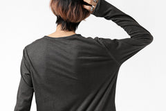 Load image into Gallery viewer, daub CHEST POCKET LONG SLEEVE CUT SEWN / COLD DYED JERSEY (DARK GREY)
